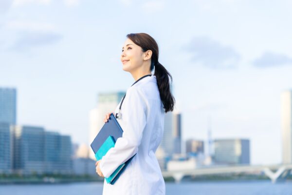 調剤薬局の採用に強いホームページ制作｜効果的なコンテンツと注意点